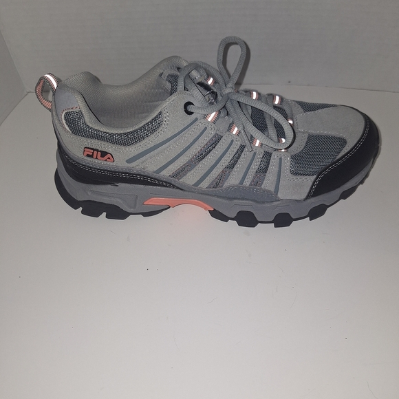 Fila Gray and Black Women's Athletic Shoes - Picture 4 of 9
